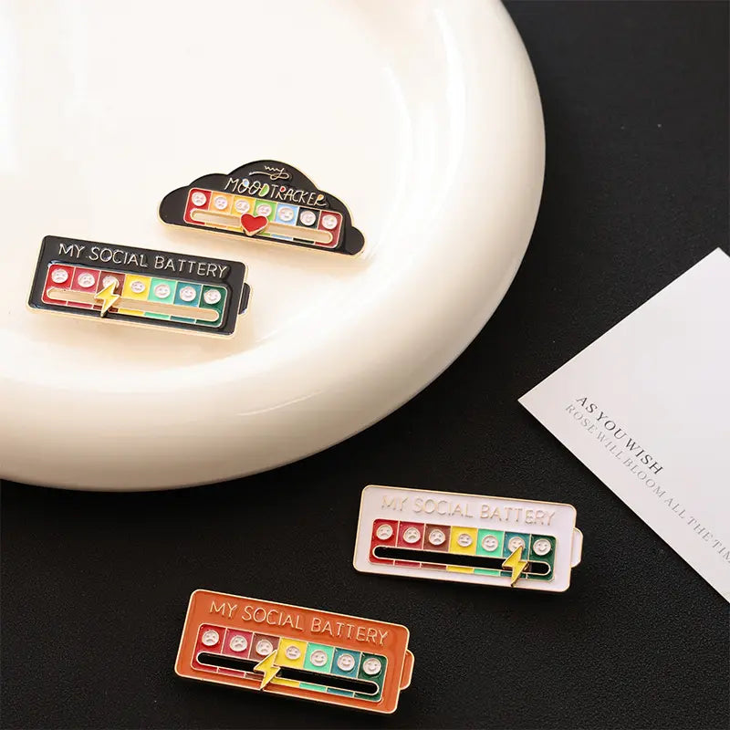Social Battery Pin for Introverts - Interactive Slider Mood Pin | Show Your Social Energy Level on Backpack, Jacket or Denim Vest | Funny Novelty Gift for Her, Him, Friends, Coworkers